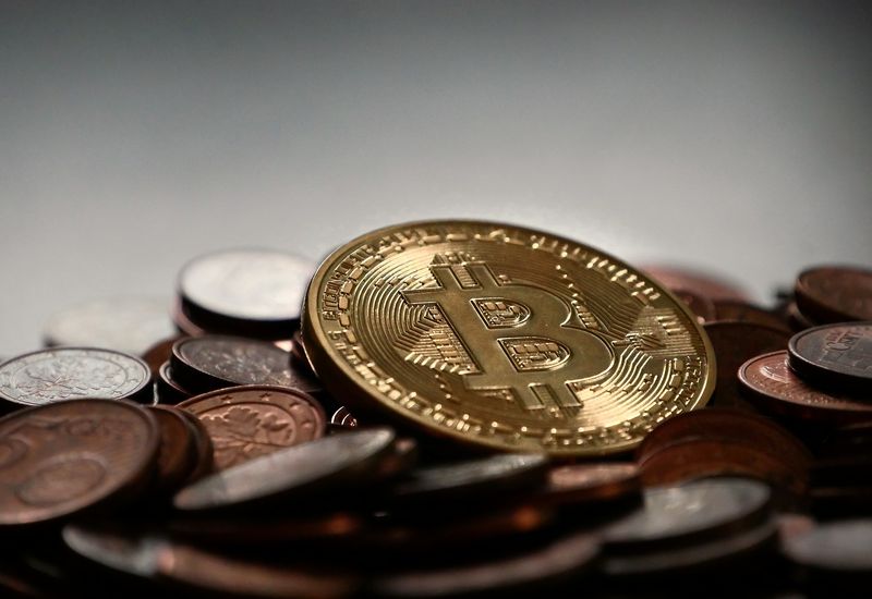 Bitcoin a depăşit preţul de 40.000 de dolari