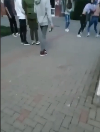 Bătaie între cinci fete, în Târgu Frumos