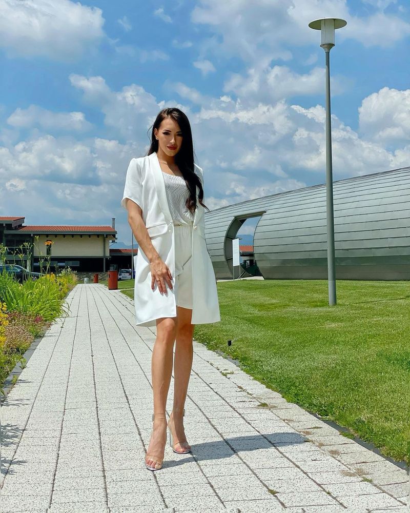 Larisa Iordache aniversare