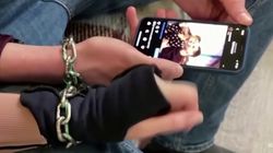 S-au legat cu cătușe timp de 123 de zile pentru a-și salva relația! În cele din urmă s-au despărțit