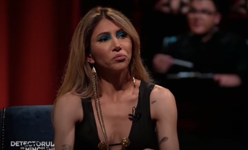 Silvia Popescu Silvia Popescu, lovită de o vecină în lift