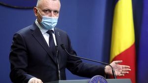Se prelungește anul școlar?