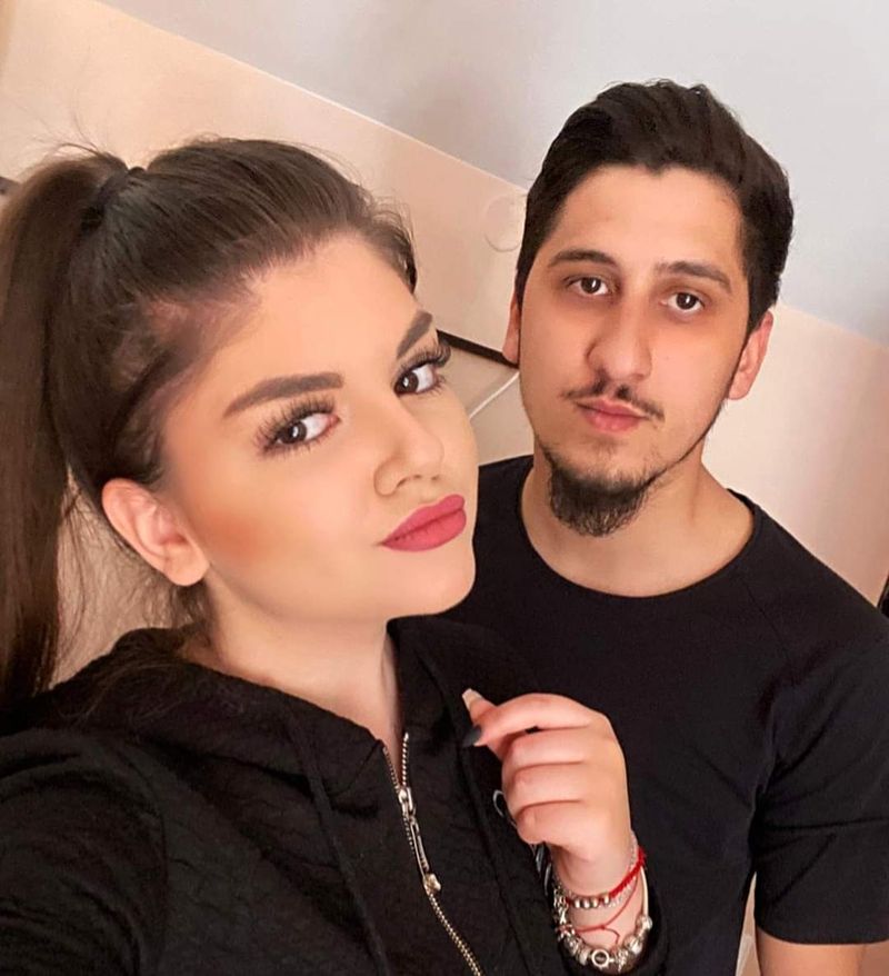 Deși are o relație cu un t&acirc;năr din breasla ei, fiica lui Aurelian Preda&nbsp;nu se vede alături de acesta , &icirc;n fața altarului. 