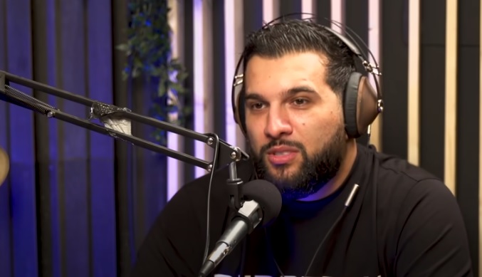 Care este secretul melodiilor de succes ale lui Tzanca Uraganul