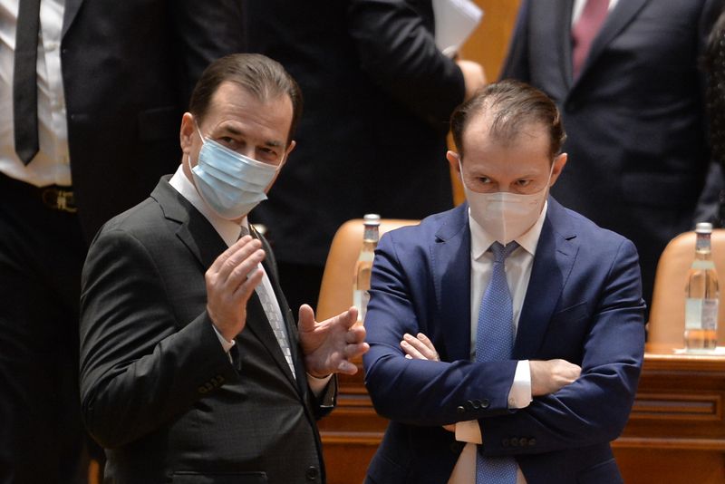 PSD se chinuie să adune voturile suficiente pentru a demite Guvernul Cîțu
