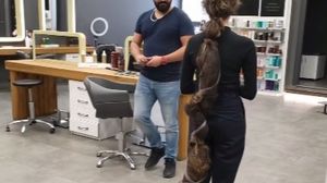 Femeia cu cel mai lung păr din lume 