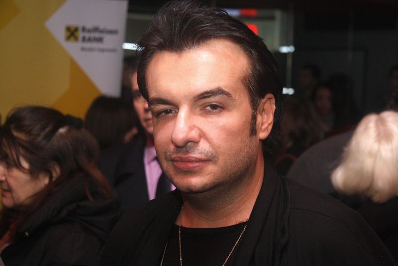 Răzvan Ciobanu  Vedete din România care au recunoscut că sunt gay