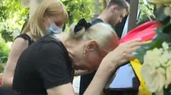Florin Condurățeanu este condus pe ultimul drum. Primele imagini de la înmormântarea jurnalistului