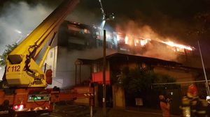 Incendiu la Câmpina, produs de un trăsnet