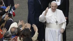 Papa Francisc a fost internat la spital în Roma. Suveranul Pontif va fi operat pentru inflamația colonului