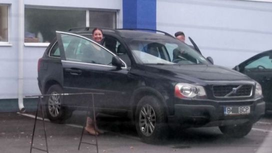 Gabriela Cristea și Tavi Clonda, în mașina trecută pe numele firmei lui Marcel Toader  gabriela cristea