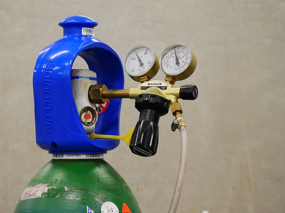 gas-2147483-960-720.webp