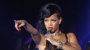 Rihanna își închiriază vila! Cât costă să locuiești în casa cântăreței?