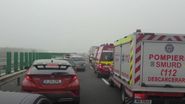 Accident în lanț pe A2: 40 de mașini implicate, peste 15 victime, printre care și copii