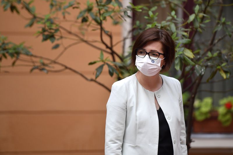 China face presiuni pentru ca populația să se vaccineze