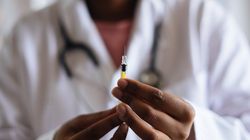 În ce condiții va fi necesară cea de-a treia doză de vaccin? Andrei Baciu are răspunsul