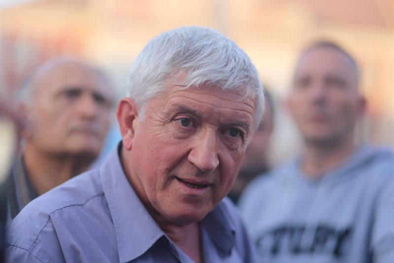 Cine este Mircea Diaconu