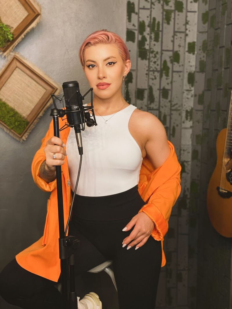 Nicoleta Nucă 
