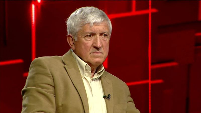 Mircea Diaconu a lansat o serie de atacuri la adresa politicienilor