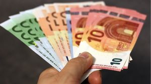 Ce valoare are EURO astăzi