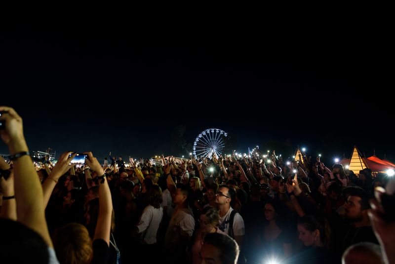 C&acirc;nd &icirc;ncepe Electric Castle 2021