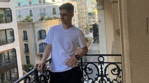 Mega-aroganțe ale unui fiu de milionar celebru