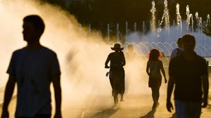 Canicula continuă și la începutul lunii august