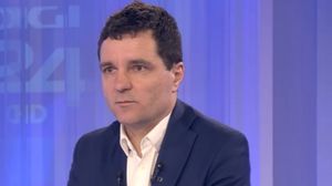 Nicușor Dan vrea să cumpere 100 de autobuze electrice