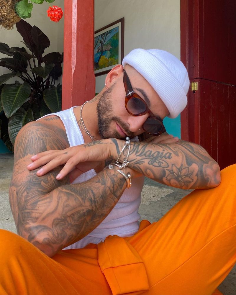 Maluma a primit un val de critici, după ce și-a anunțat fanele că vor fi sărutate în timpul concertelor