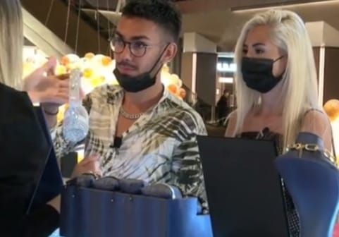 Cadoul Claudiei Puican pentru Armin Nicoară