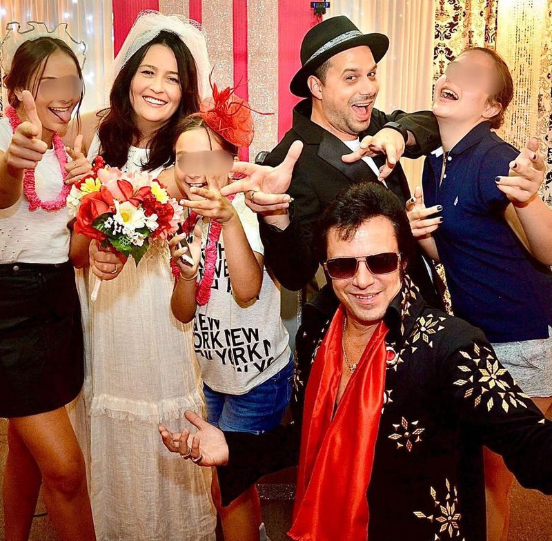 Amalia și Răzvan au fost cununați de Elvis Presley &icirc;n Vegas