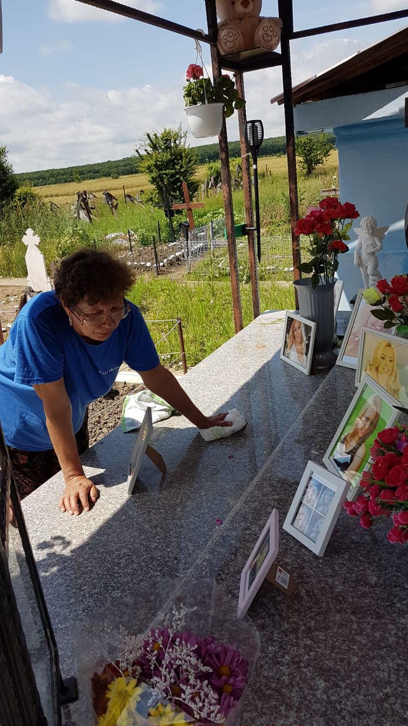 Mama Denisei Răducu