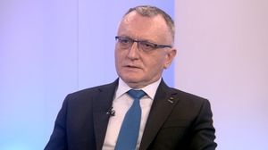Sorin Cîmpeanu a solicitat verificarea propriei teze de doctorat