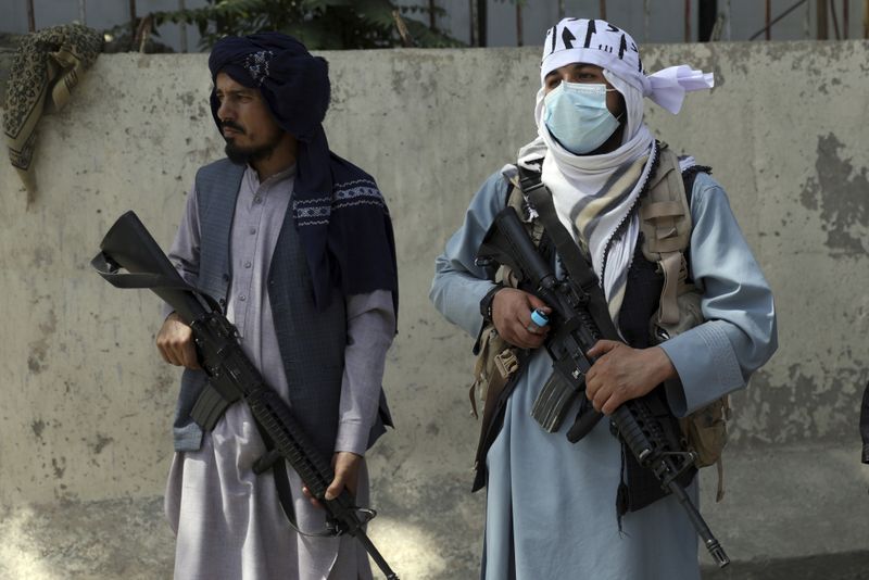 Talibanii au cucerit Kabul