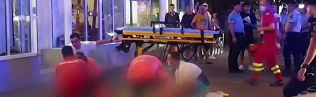 Salvatorii încearcă să-i readucă la viață pe gemeni 