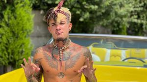 Cu cine mai ține Zanni legătura după Survivor?