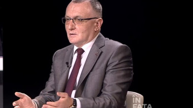 Elevii îl acuză pe Sorin Cîmpeanu de dezinteres și lipsă de respect față de profesori