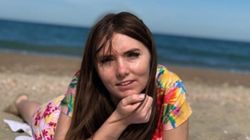 Vulpița, fotografie incendiară de la malul mării! Cum arată tânăra din Blăgești în costum de baie