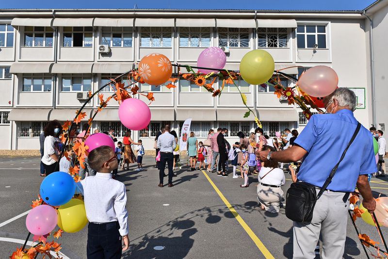 Prima zi de școală 2021. Google a creat un doodle special, care marchează &icirc;nceputul anului școlar