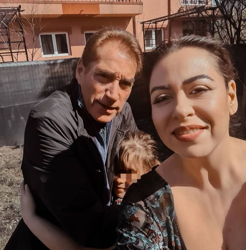 Oana Roman nu s-a putut obișnui cu despărțirea părinților ei