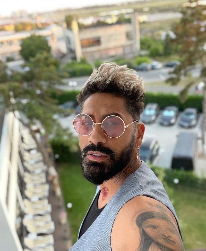 Connect-R a dezvăluit că a avut parte de profesori foarte exigenți atunci când era elev