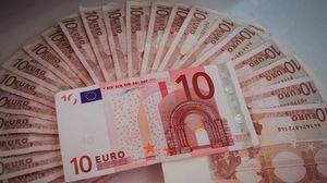 Curs valutar BNR, azi, 15 septembrie 2021