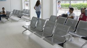 O bătrână din Botoșani, internată în spital, a sunat la 112 să fie dusă la toaletă!