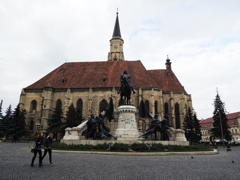 Restricții la Cluj-Napoca, după ce rata de infectare SARS-COV-2 a trecut de 2 la mie