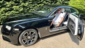 Fizz și-a schimbat numele în Bitcoin și și-a cumpărat un bancomat! Excentricul cântăreț și-a tras un Rolls Royce de 300.000 de euro! Dezvăluiri exclusive Fizz