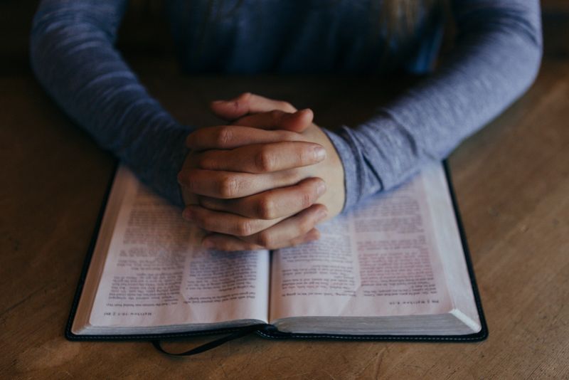Versete biblice de încurajare pentru tine și cei dragi