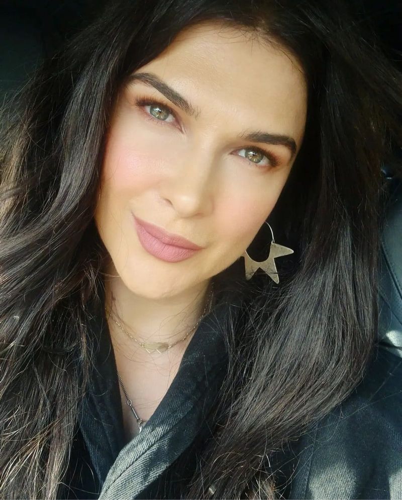 Monica B&acirc;rlădeanu are &icirc;n familie 6 preoți