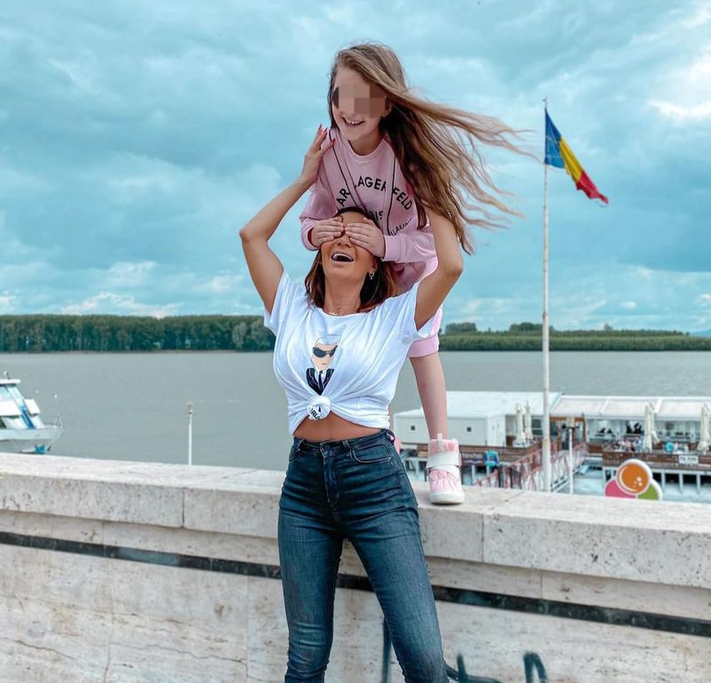 Andreea Antonescu este cea mai bună prietenă a fiicei ei