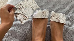 Folia de aluminiu pe degetele de la picioare