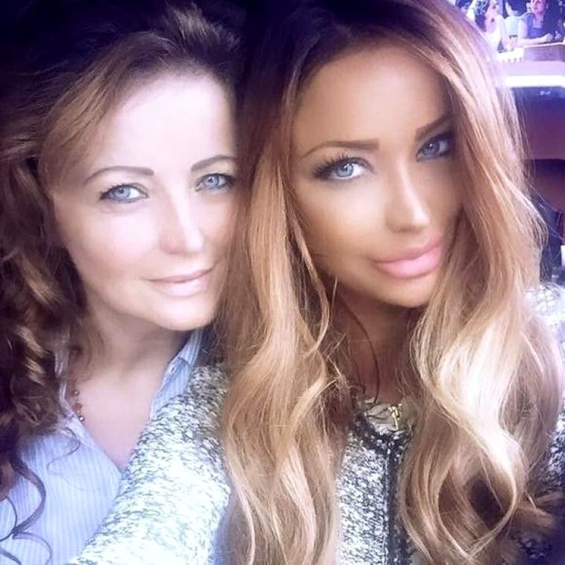 Bianca Drăgușanu și mama ei